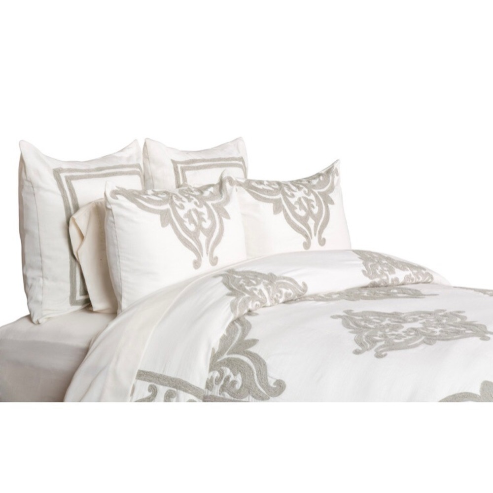 Patrina Embroidered Duvet Cover Two pillow cases by VILLA HOME IVORY/TAUPE